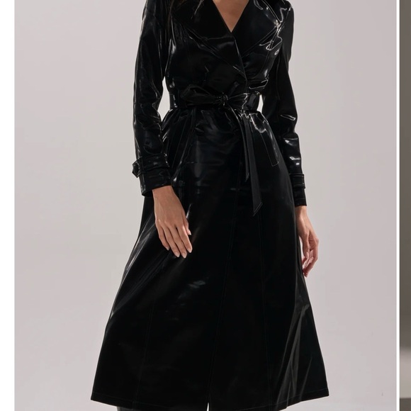 AKIRA Jackets & Blazers - SANDO LIQUID VELVET TRENCH IN BLACK - M